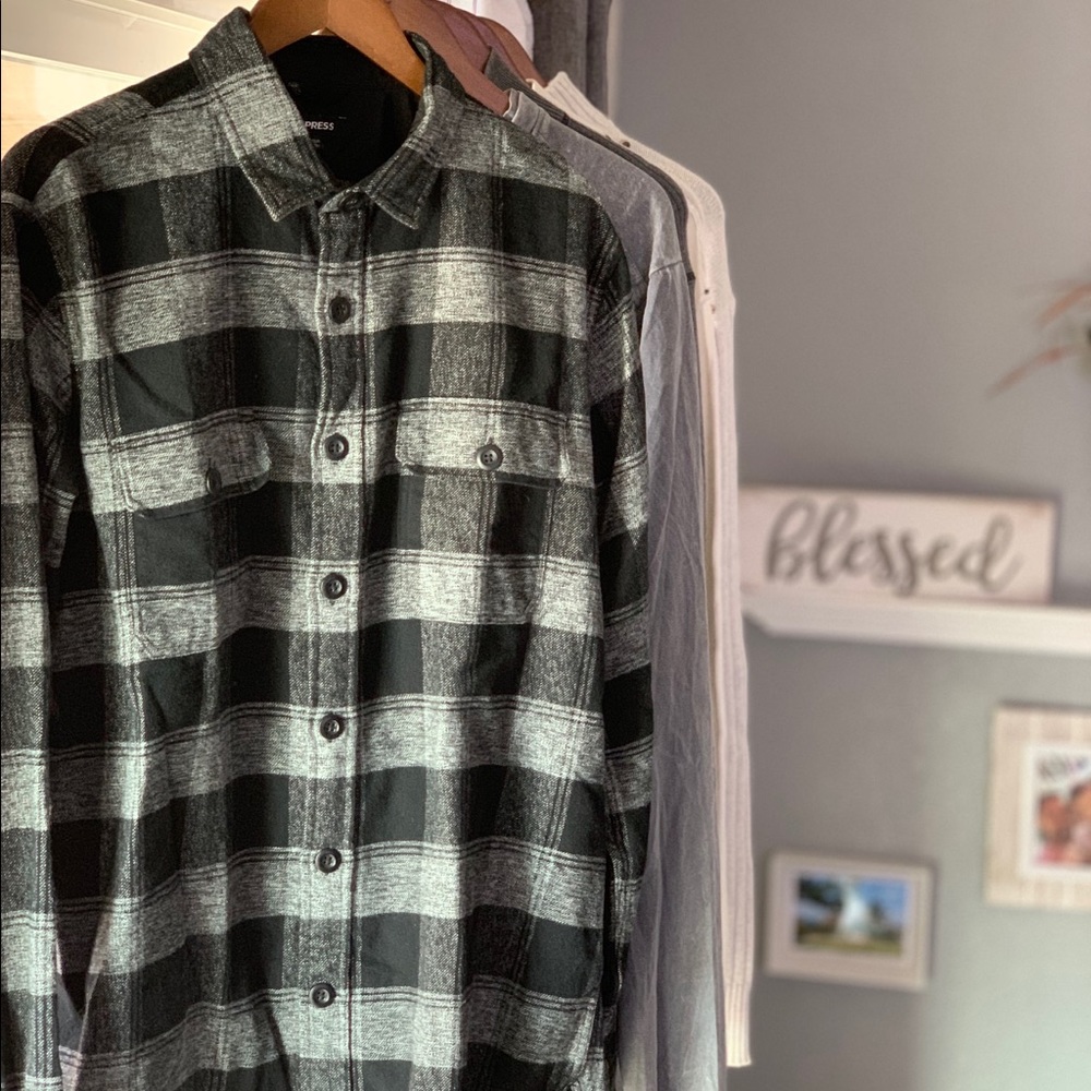 Express Black and white button up flannel